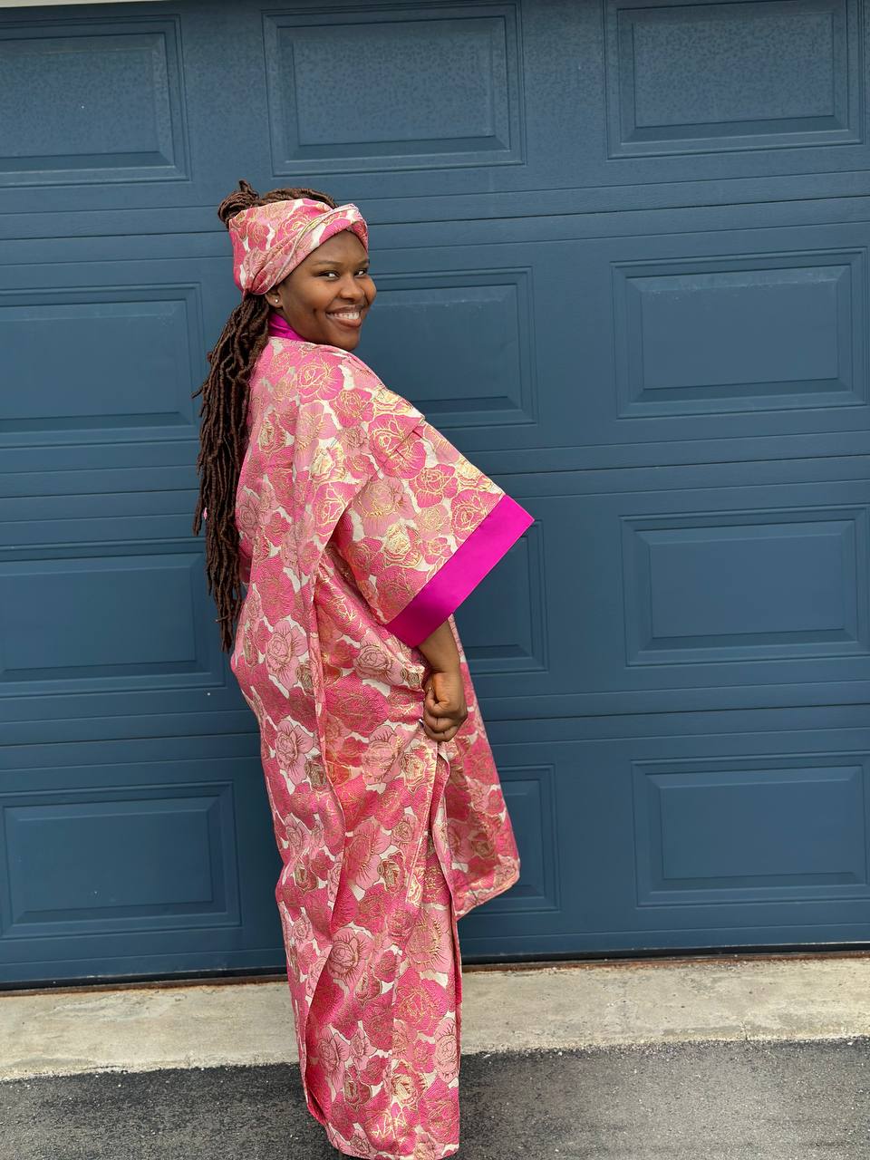 BOUBOU SARA EN BROCARD AVEC FOULARD