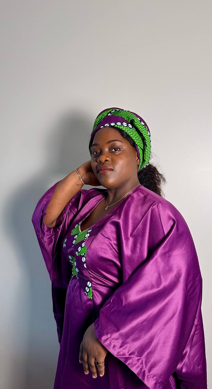 BOUBOU AMARA EN SATIN ET PAGNE AVEC FOULARD